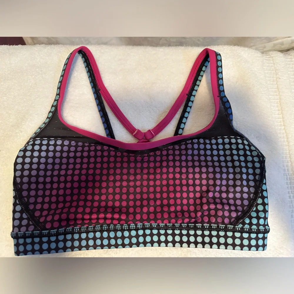 EUC- Lululemon Sweaty‎ Endeavor Cosmic Dot White Multi Bra